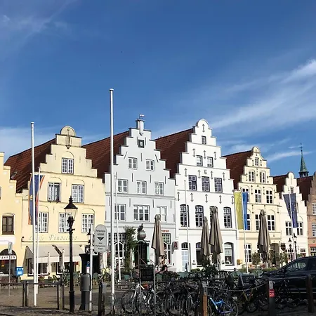 Treeneglueck Apartament *